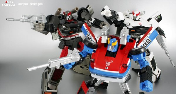 More Transformers New Masterpiece MP 19 Smokescreen Unboxing Up Close And Personal Image  (39 of 41)